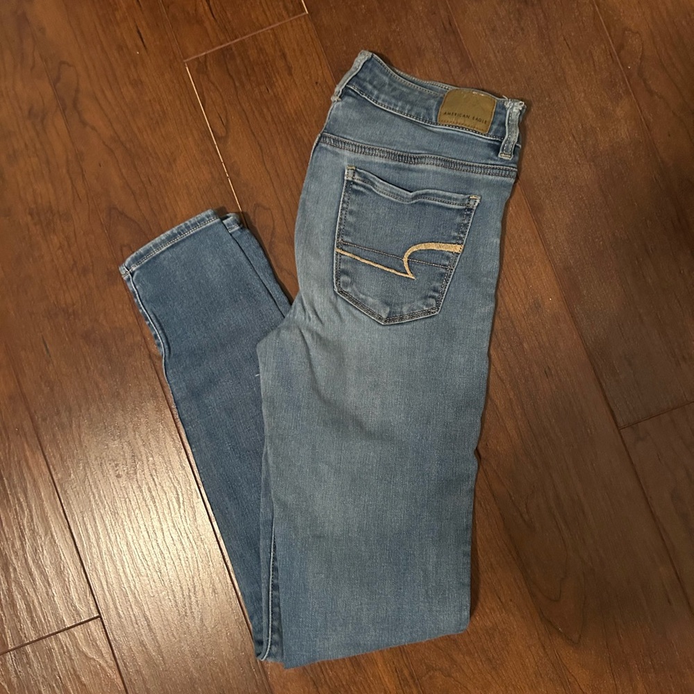 American Eagle Outfitters Light Blue Skinny Jeans